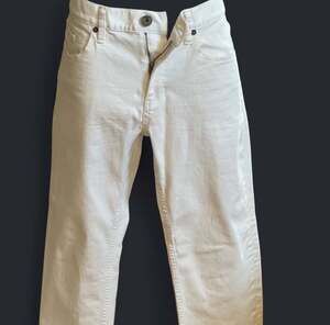 DKNY Slim Leg Denim Jeans 32